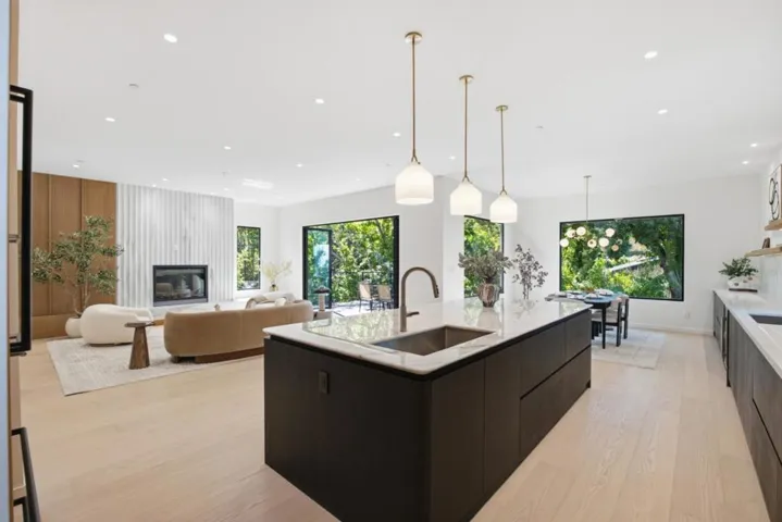 2540 Howard Avenue, San Carlos, California 94070