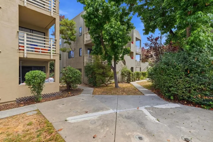 250 River Street 220, Santa Cruz, California 95060