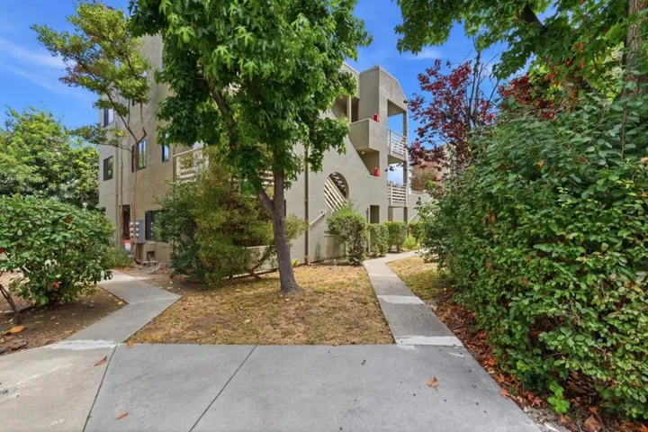 250 River Street 220, Santa Cruz, California 95060