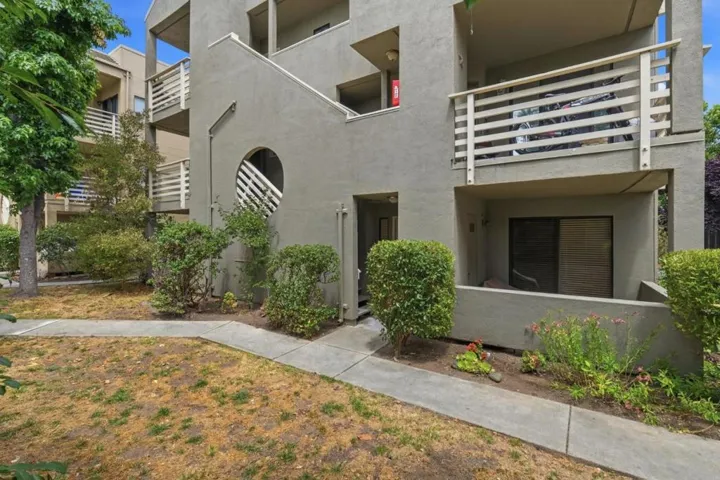 250 River Street 220, Santa Cruz, California 95060