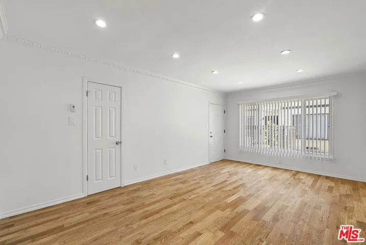 1233 N Harper Avenue 5, West Hollywood, California 90046