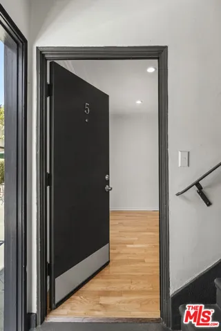 1233 N Harper Avenue 5, West Hollywood, California 90046