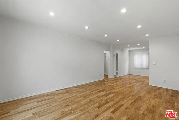 1233 N Harper Avenue 5, West Hollywood, California 90046