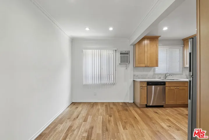 1233 N Harper Avenue 5, West Hollywood, California 90046