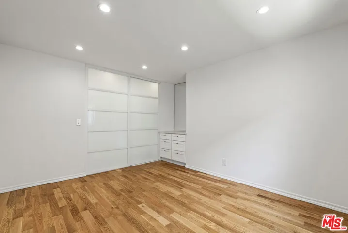 1233 N Harper Avenue 5, West Hollywood, California 90046
