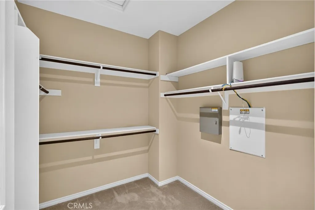 Walk In Closet 2