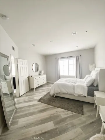 151 Islington, Irvine, California 92620