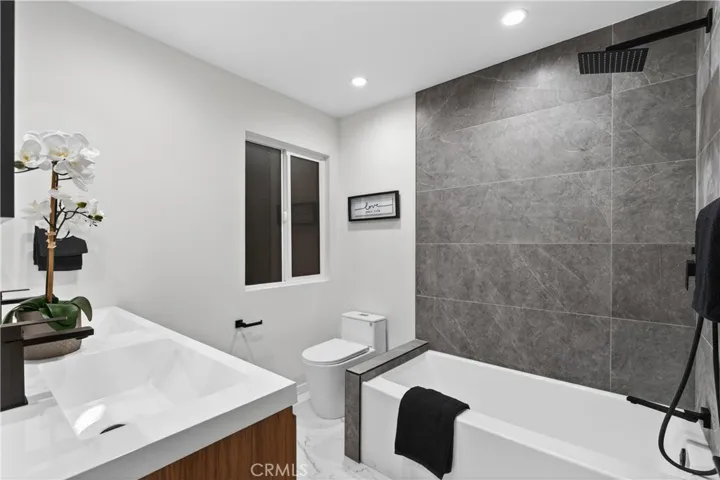 5506 Forest Cove, Agoura Hills, California 91301