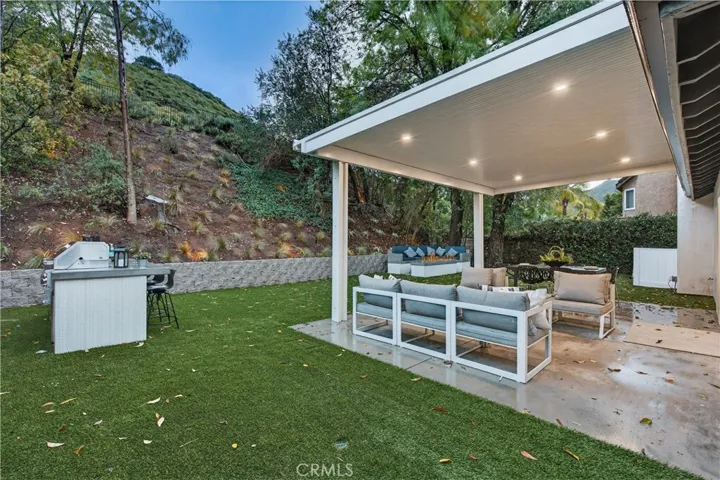 5506 Forest Cove, Agoura Hills, California 91301
