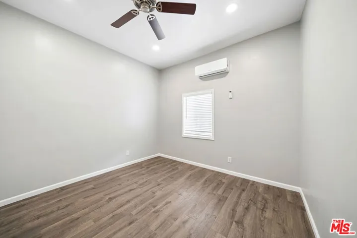 1543 W 23rd Street, Los Angeles, California 90007
