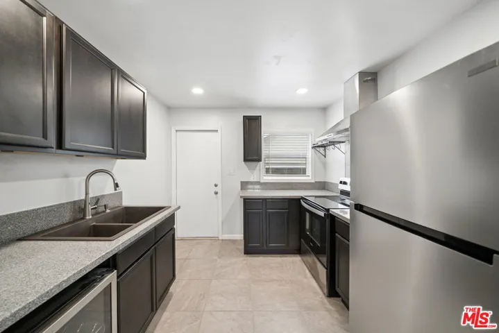 1543 W 23rd Street, Los Angeles, California 90007