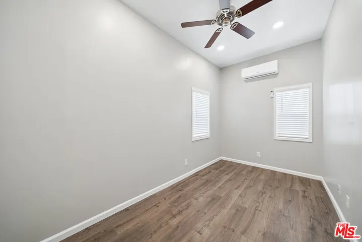 1543 W 23rd Street, Los Angeles, California 90007