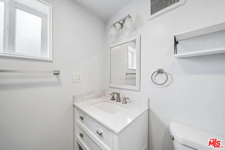 1543 W 23rd Street, Los Angeles, California 90007