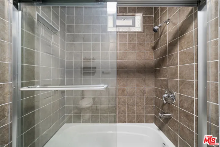 1543 W 23rd Street, Los Angeles, California 90007