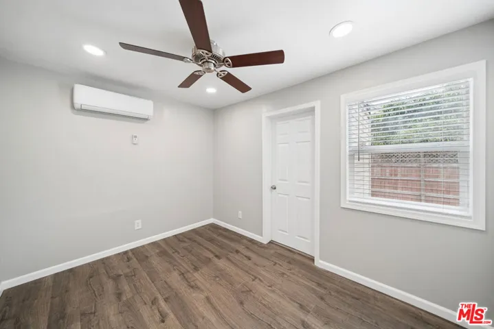1543 W 23rd Street, Los Angeles, California 90007