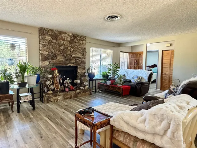 56662 El Dorado, Yucca Valley, California 92284