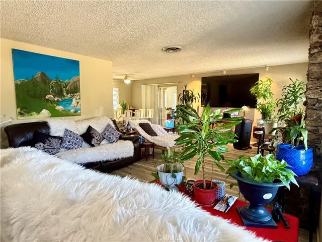 56662 El Dorado, Yucca Valley, California 92284