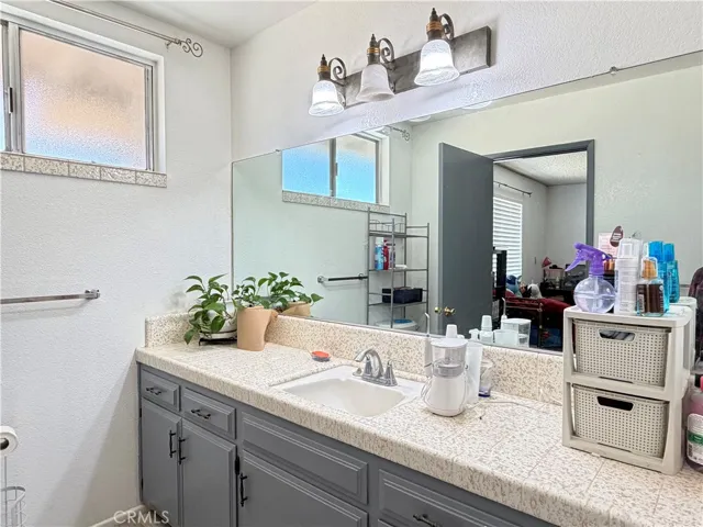 56662 El Dorado, Yucca Valley, California 92284