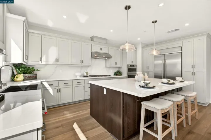 2201 Vandeleur Drive, Napa, California 94558