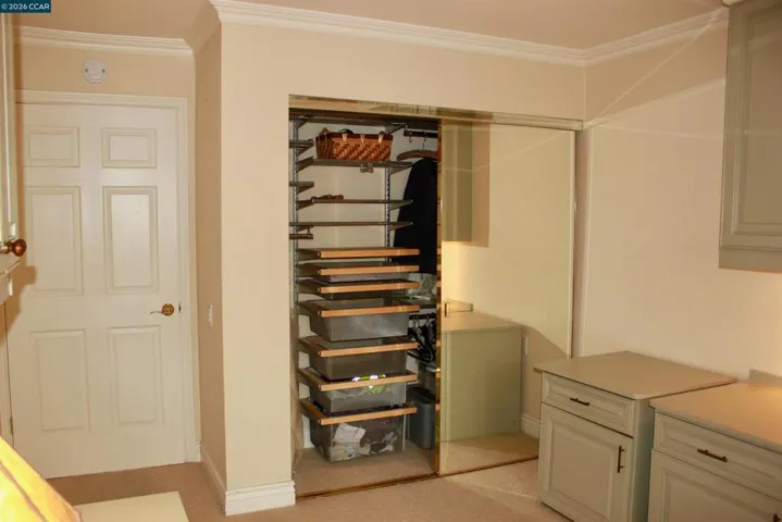 2100 Skycrest Drive 10, Walnut Creek, California 94595