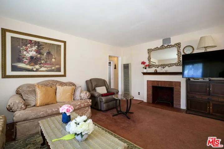 4831 W 121st Street, Hawthorne, California 90250
