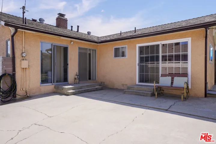 4831 W 121st Street, Hawthorne, California 90250