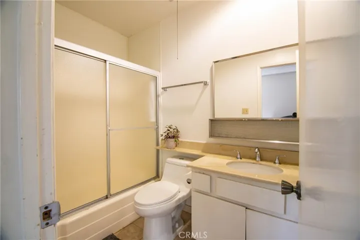 639 E Olive, Burbank, California 91501