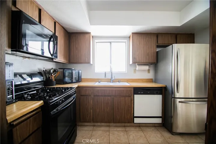 639 E Olive, Burbank, California 91501