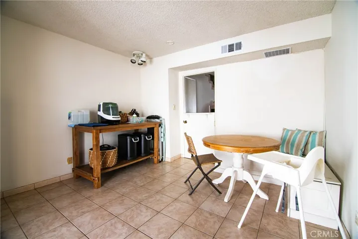 639 E Olive, Burbank, California 91501