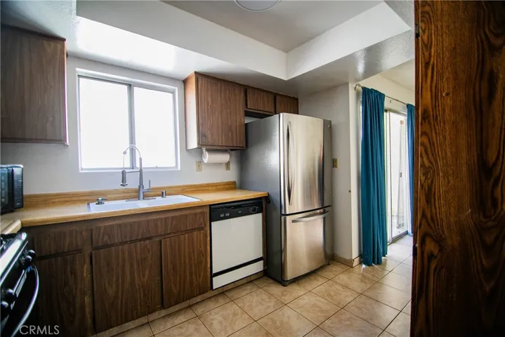 639 E Olive, Burbank, California 91501