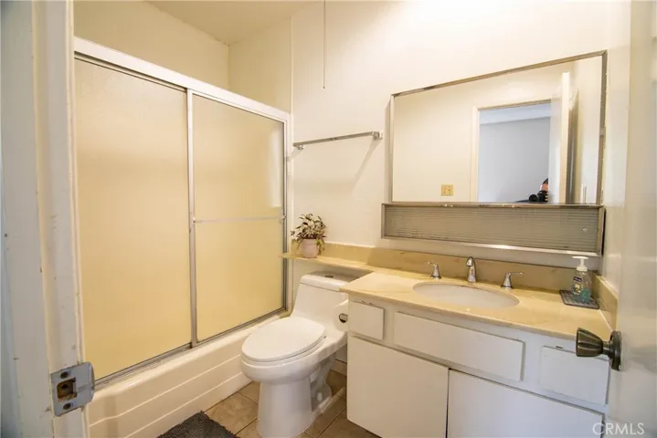 639 E Olive, Burbank, California 91501