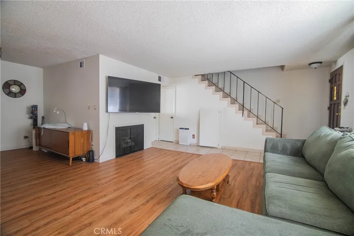 639 E Olive, Burbank, California 91501