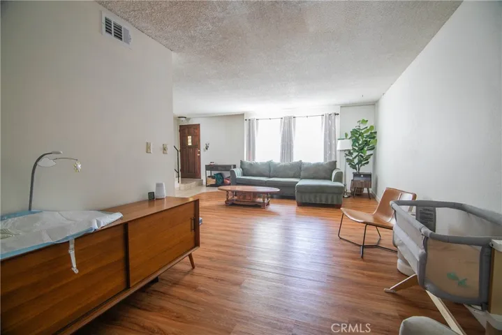 639 E Olive, Burbank, California 91501