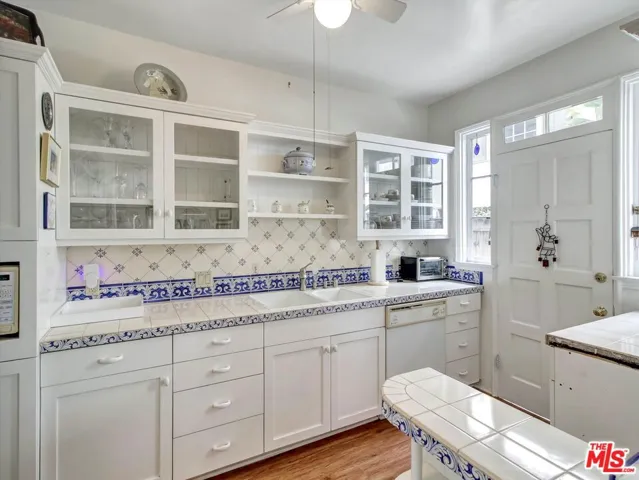 1327 N Hayworth Avenue, West Hollywood, California 90046