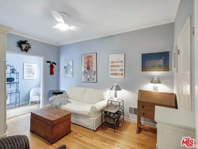1327 N Hayworth Avenue, West Hollywood, California 90046