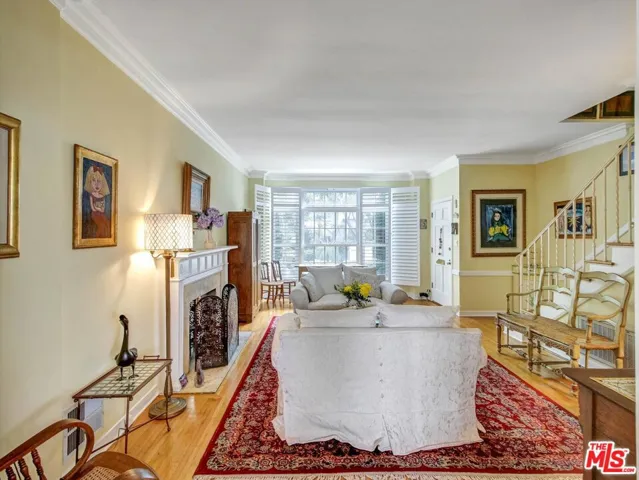 1327 N Hayworth Avenue, West Hollywood, California 90046