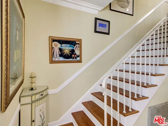 1327 N Hayworth Avenue, West Hollywood, California 90046