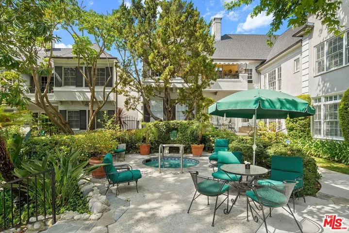 1327 N Hayworth Avenue, West Hollywood, California 90046