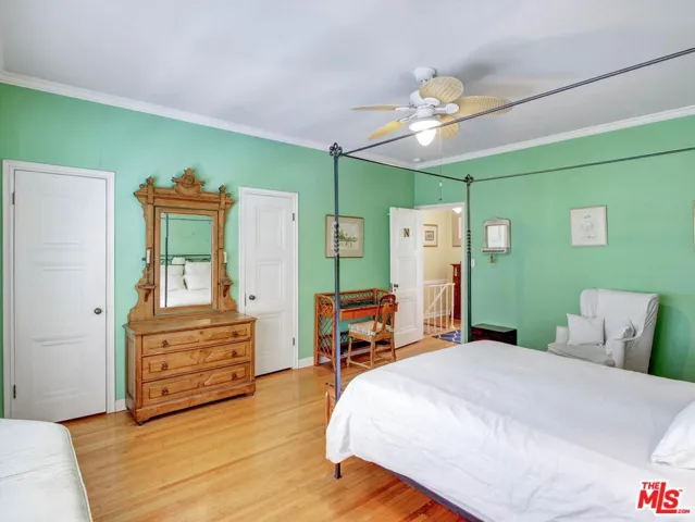 1327 N Hayworth Avenue, West Hollywood, California 90046