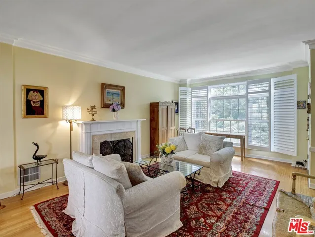 1327 N Hayworth Avenue, West Hollywood, California 90046