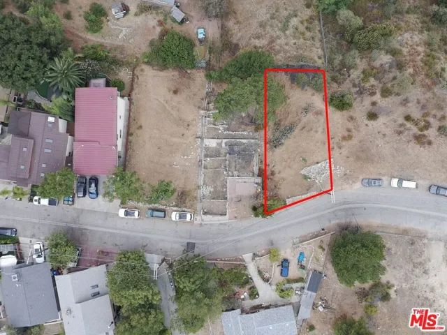 9477 Reverie Road, Tujunga, California 91042