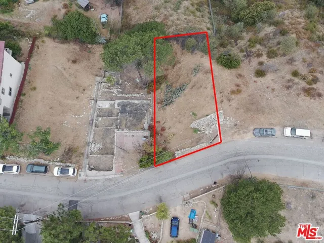 9477 Reverie Road, Tujunga, California 91042