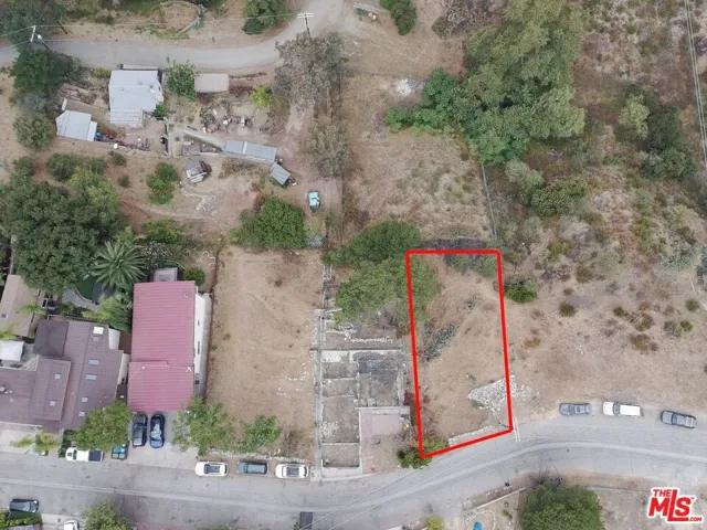 9477 Reverie Road, Tujunga, California 91042