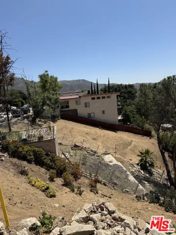 9477 Reverie Road, Tujunga, California 91042