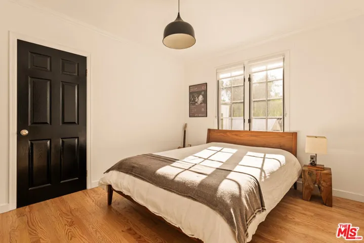 2272 India Street, Los Angeles, California 90039