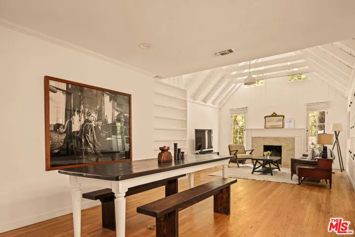 2272 India Street, Los Angeles, California 90039