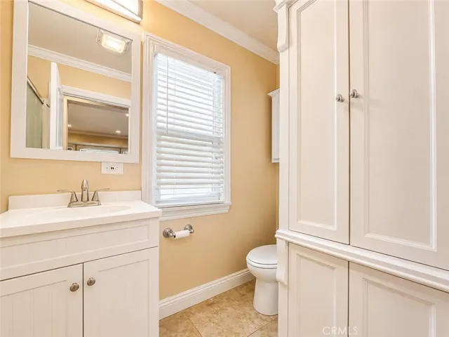 256 W College Street 2, Covina, California 91723