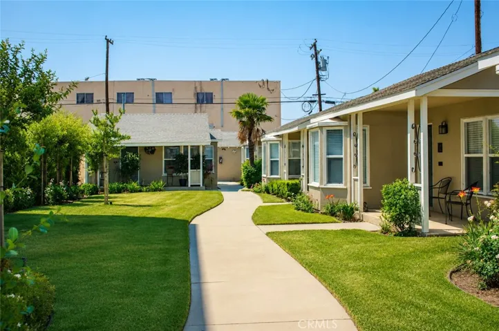256 W College Street 2, Covina, California 91723