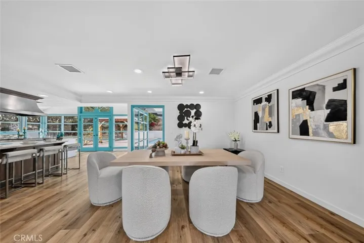 20001 Hiawatha Street, Chatsworth, California 91311