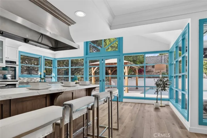 20001 Hiawatha Street, Chatsworth, California 91311